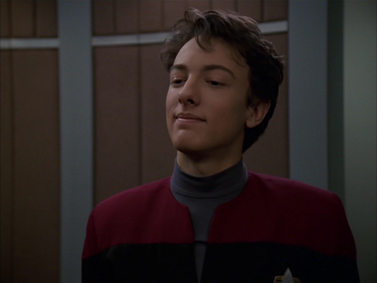 extant_StarTrek_VOY_7x19-Q2_1651.jpg