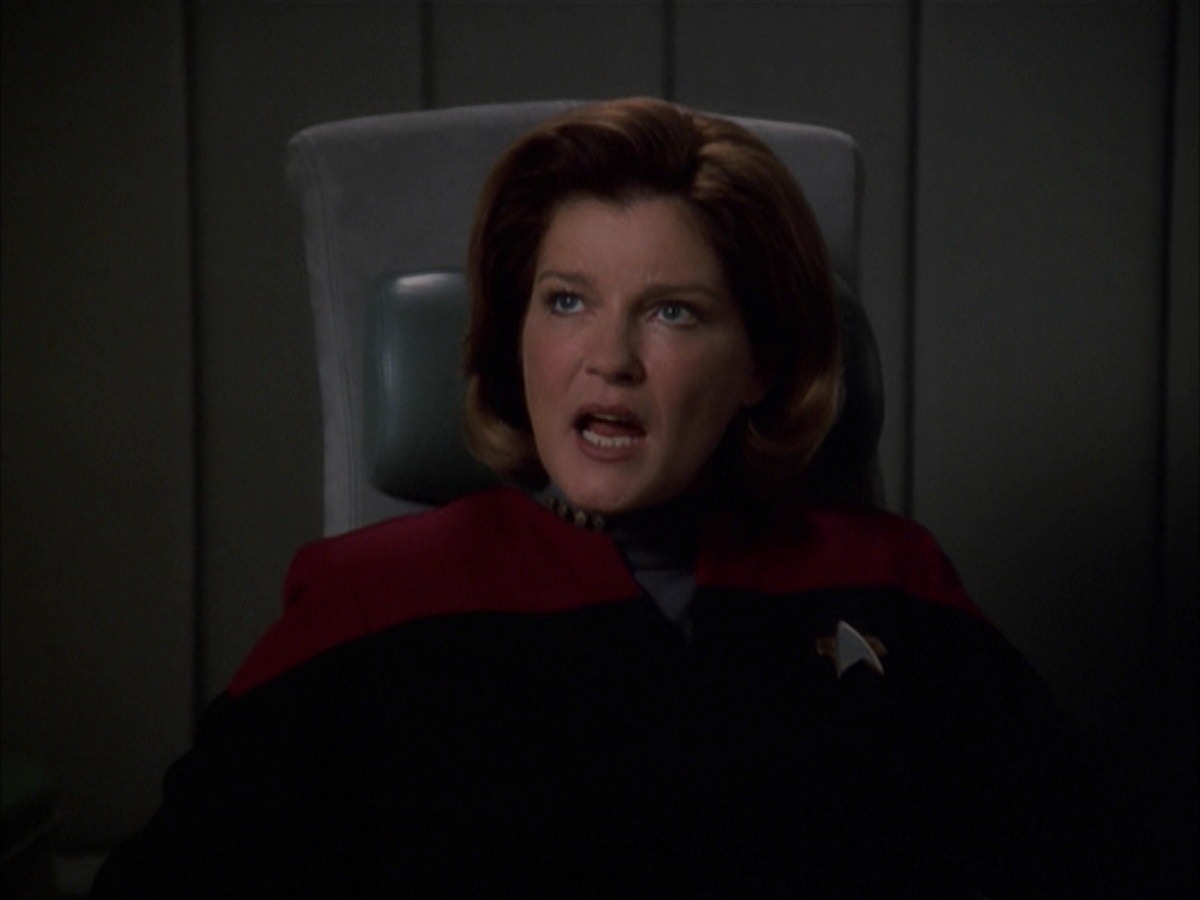 extant_StarTrek_VOY_7x19-Q2_1900.jpg