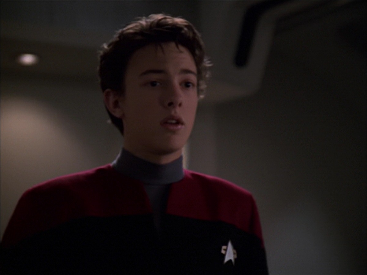 extant_StarTrek_VOY_7x19-Q2_1939.jpg