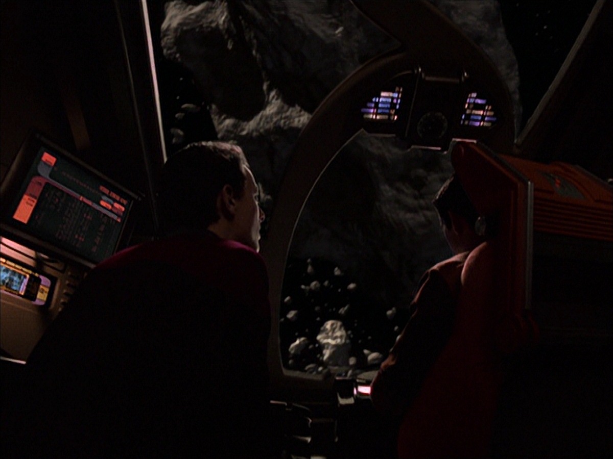 extant_StarTrek_VOY_7x19-Q2_2062.jpg