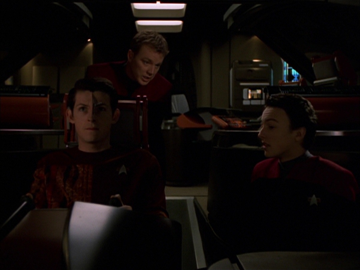 extant_StarTrek_VOY_7x19-Q2_2081.jpg