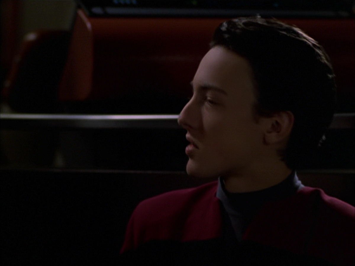extant_StarTrek_VOY_7x19-Q2_2086.jpg