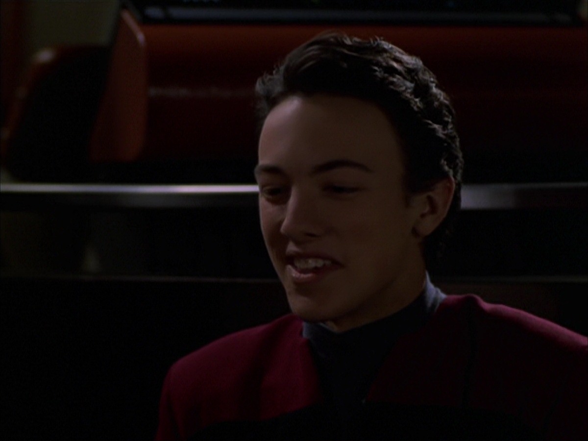 extant_StarTrek_VOY_7x19-Q2_2093.jpg