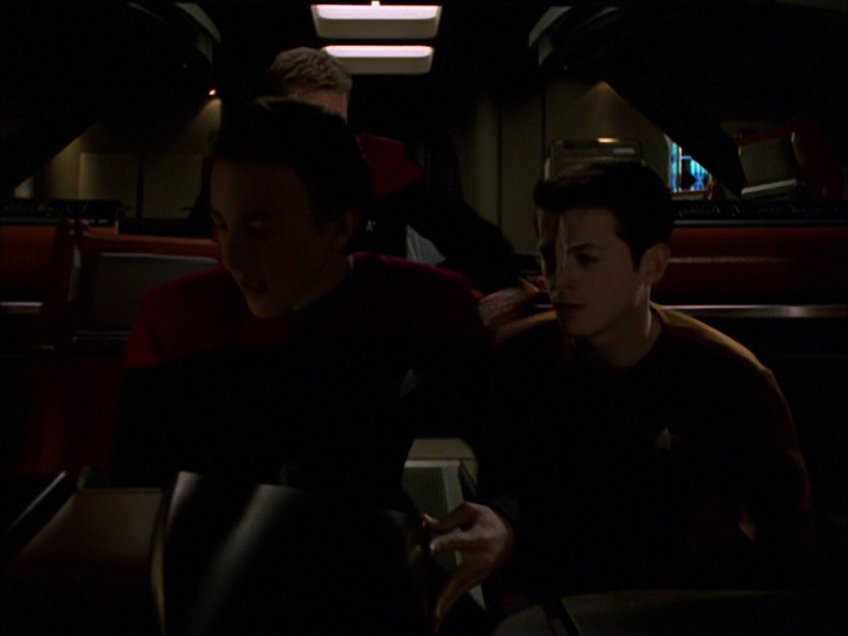 extant_StarTrek_VOY_7x19-Q2_2100.jpg