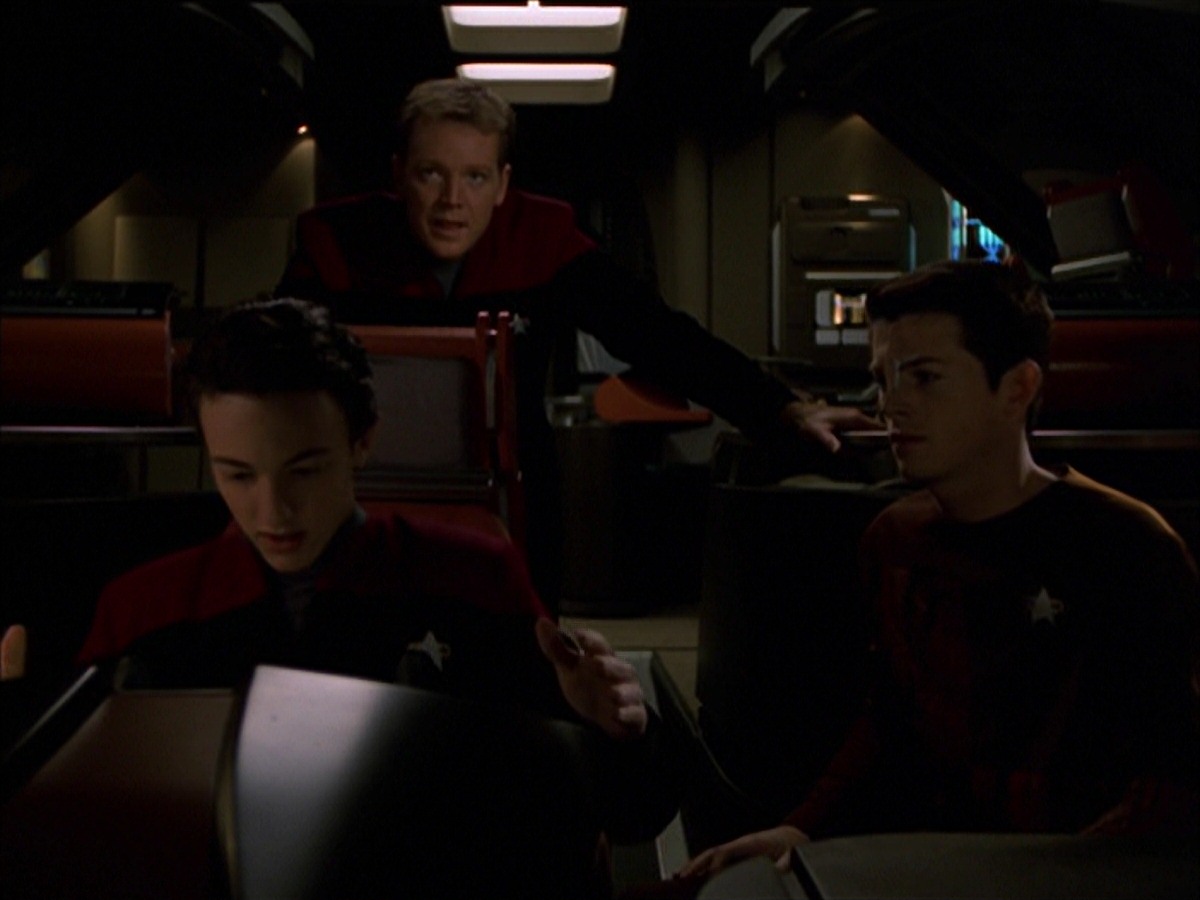 extant_StarTrek_VOY_7x19-Q2_2103.jpg