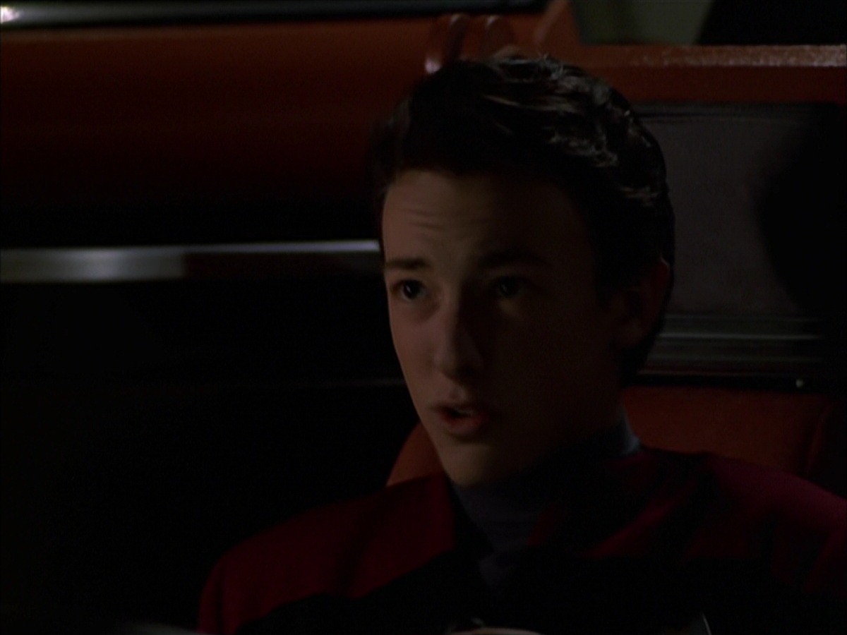 extant_StarTrek_VOY_7x19-Q2_2115.jpg