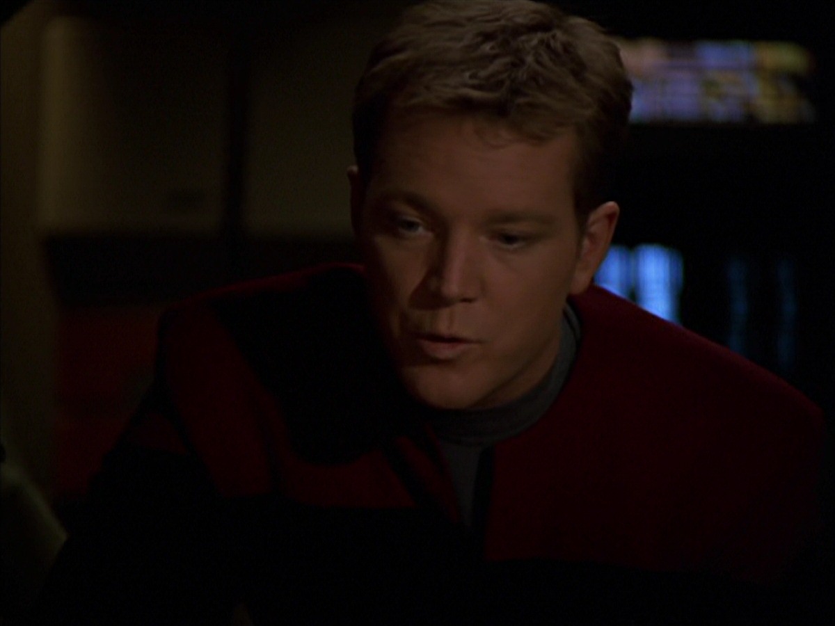 extant_StarTrek_VOY_7x19-Q2_2120.jpg