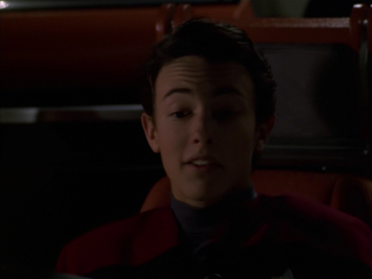 extant_StarTrek_VOY_7x19-Q2_2133.jpg