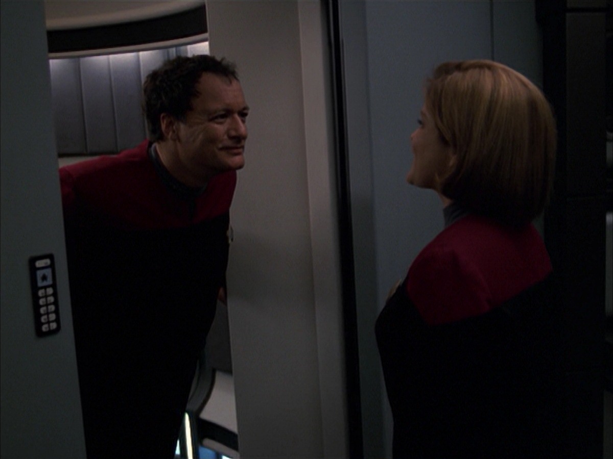 extant_StarTrek_VOY_7x19-Q2_2148.jpg
