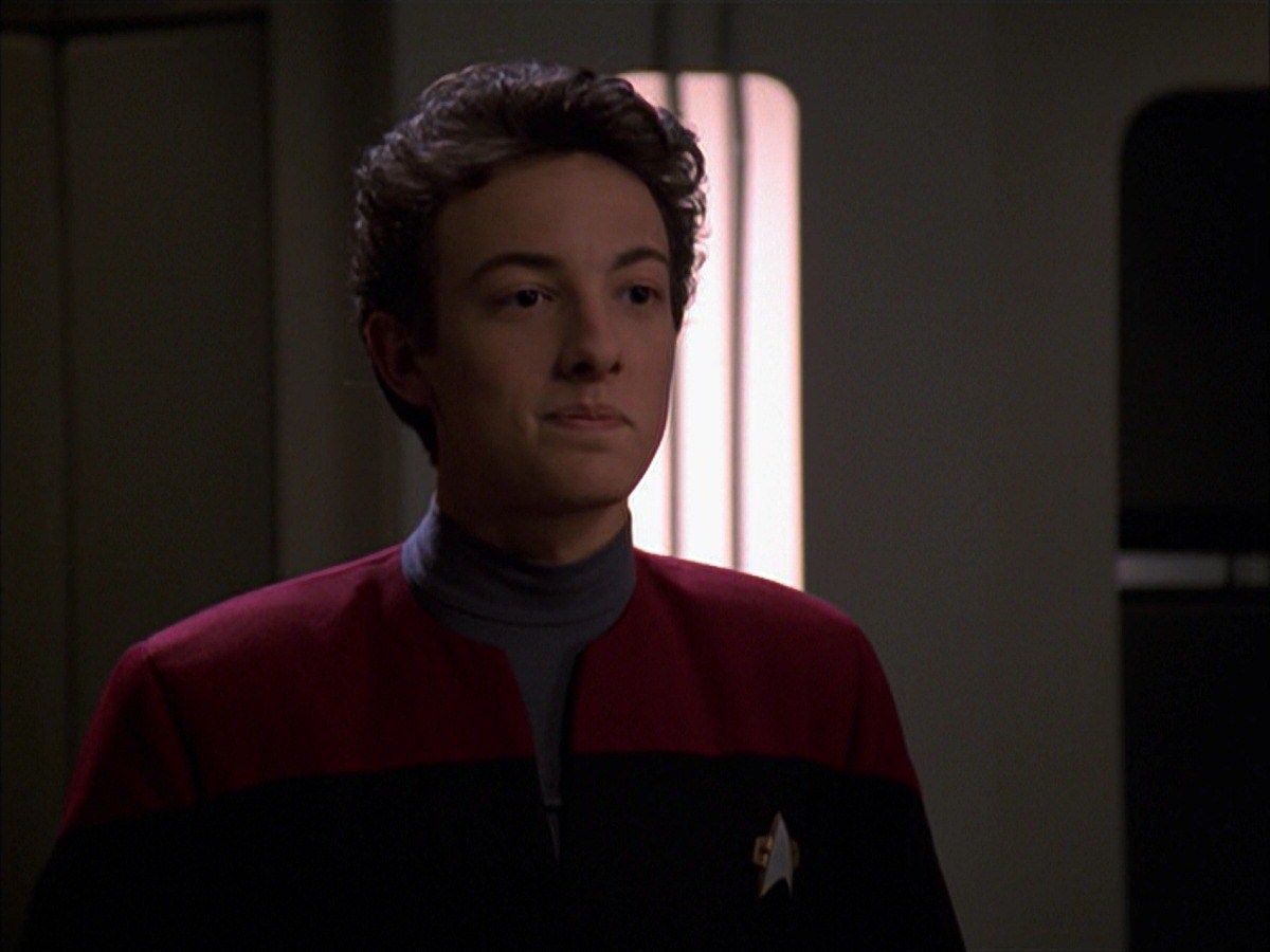 extant_StarTrek_VOY_7x19-Q2_2223.jpg