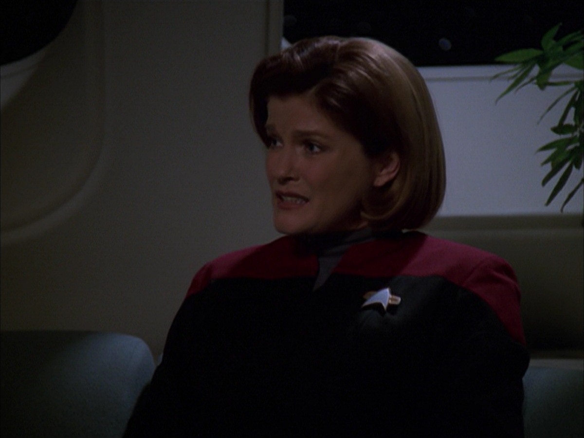 extant_StarTrek_VOY_7x19-Q2_2237.jpg