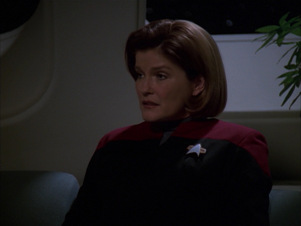 extant_StarTrek_VOY_7x19-Q2_2243.jpg