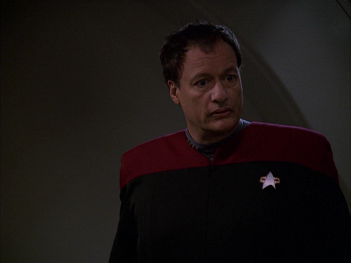 extant_StarTrek_VOY_7x19-Q2_2269.jpg