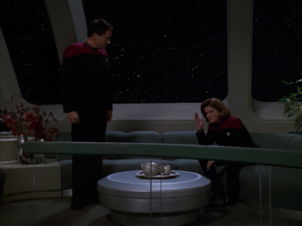 extant_StarTrek_VOY_7x19-Q2_2271.jpg