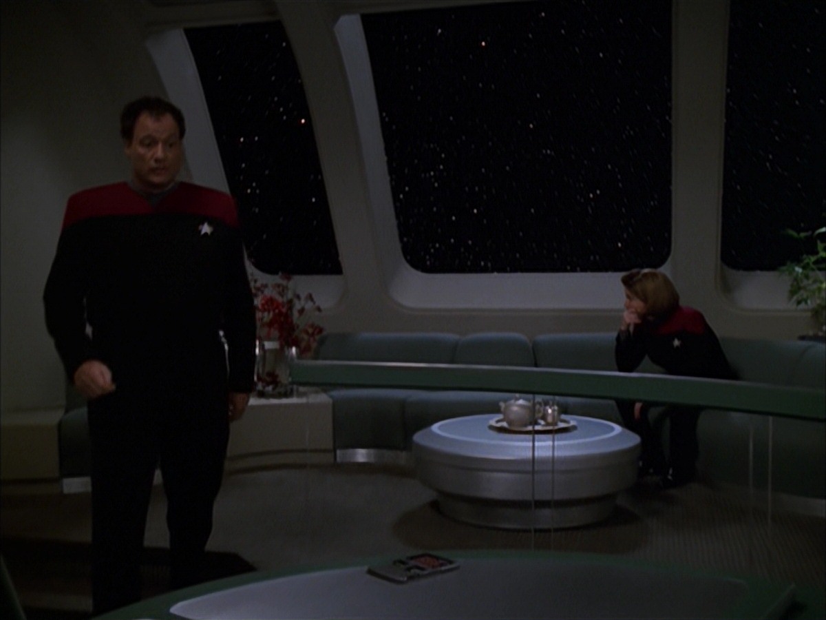extant_StarTrek_VOY_7x19-Q2_2277.jpg