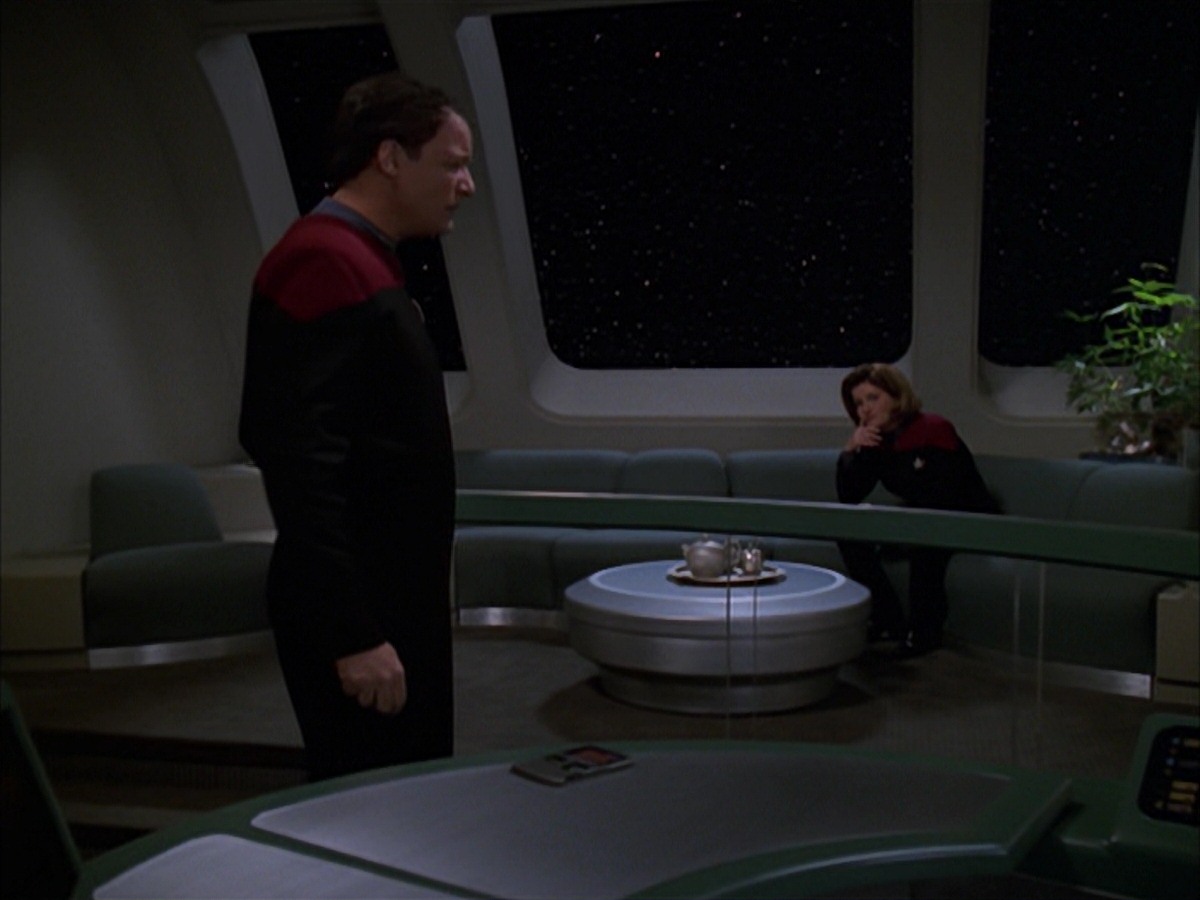 extant_StarTrek_VOY_7x19-Q2_2280.jpg