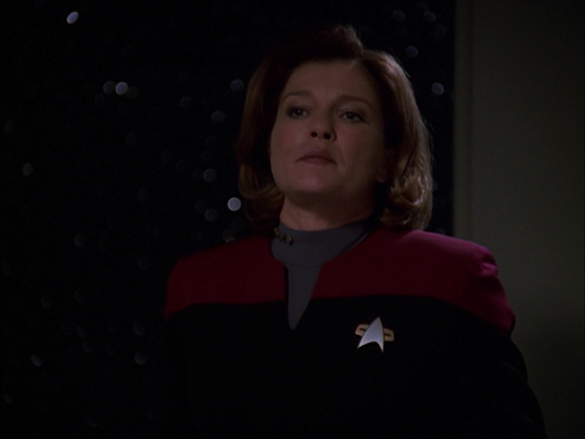 extant_StarTrek_VOY_7x19-Q2_2291.jpg