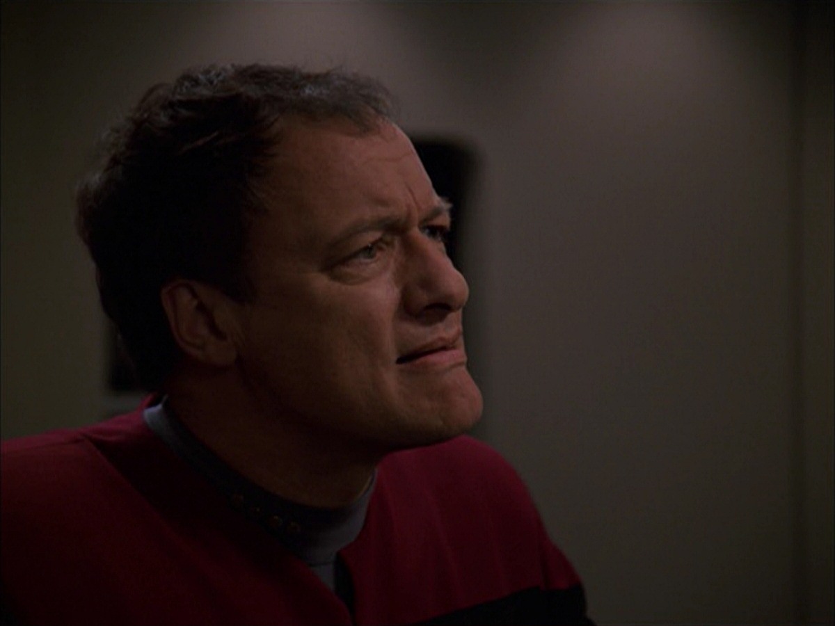 extant_StarTrek_VOY_7x19-Q2_2306.jpg