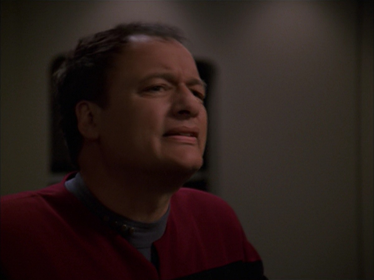 extant_StarTrek_VOY_7x19-Q2_2307.jpg