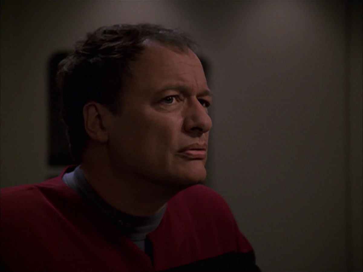 extant_StarTrek_VOY_7x19-Q2_2308.jpg
