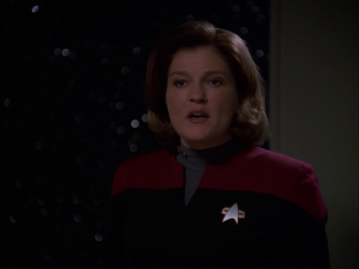 extant_StarTrek_VOY_7x19-Q2_2309.jpg