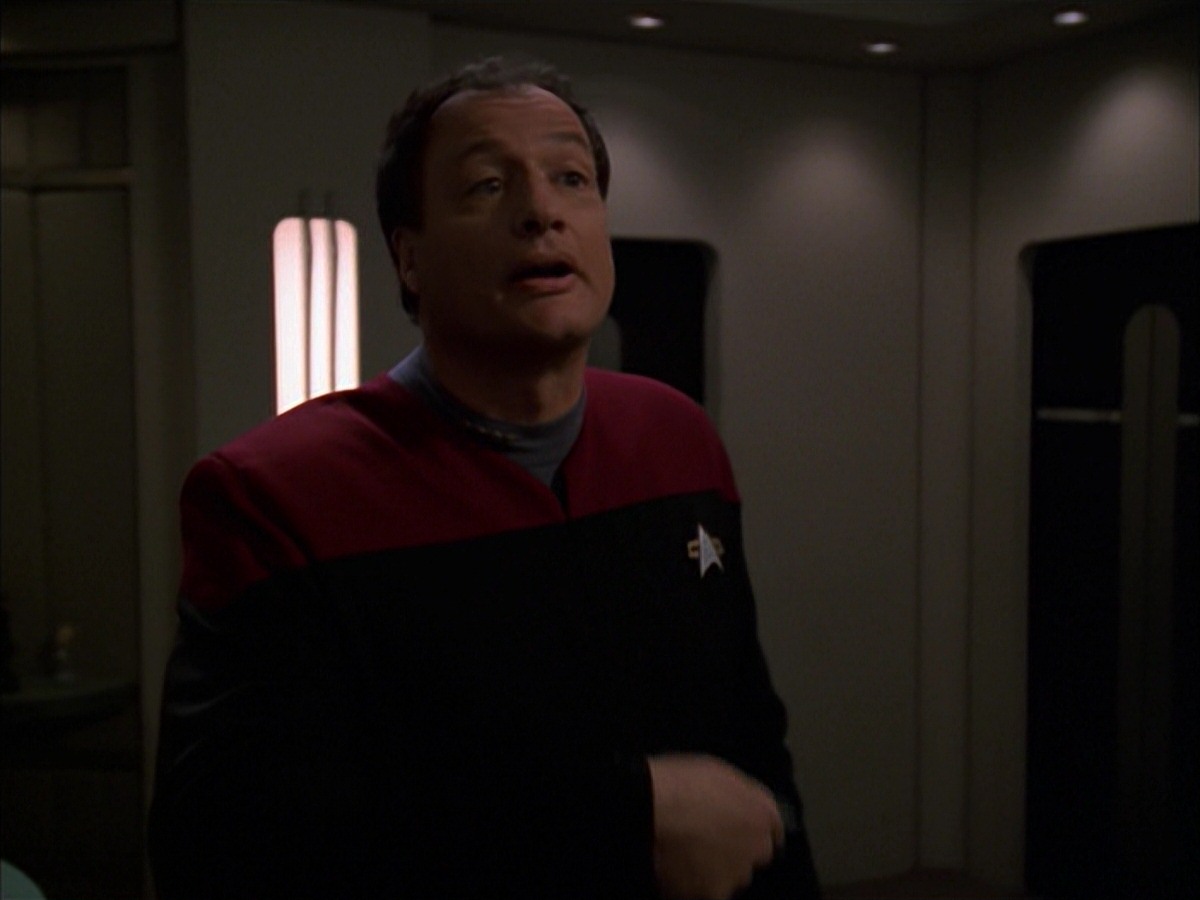 extant_StarTrek_VOY_7x19-Q2_2324.jpg