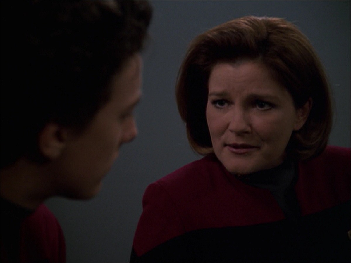 extant_StarTrek_VOY_7x19-Q2_2388.jpg