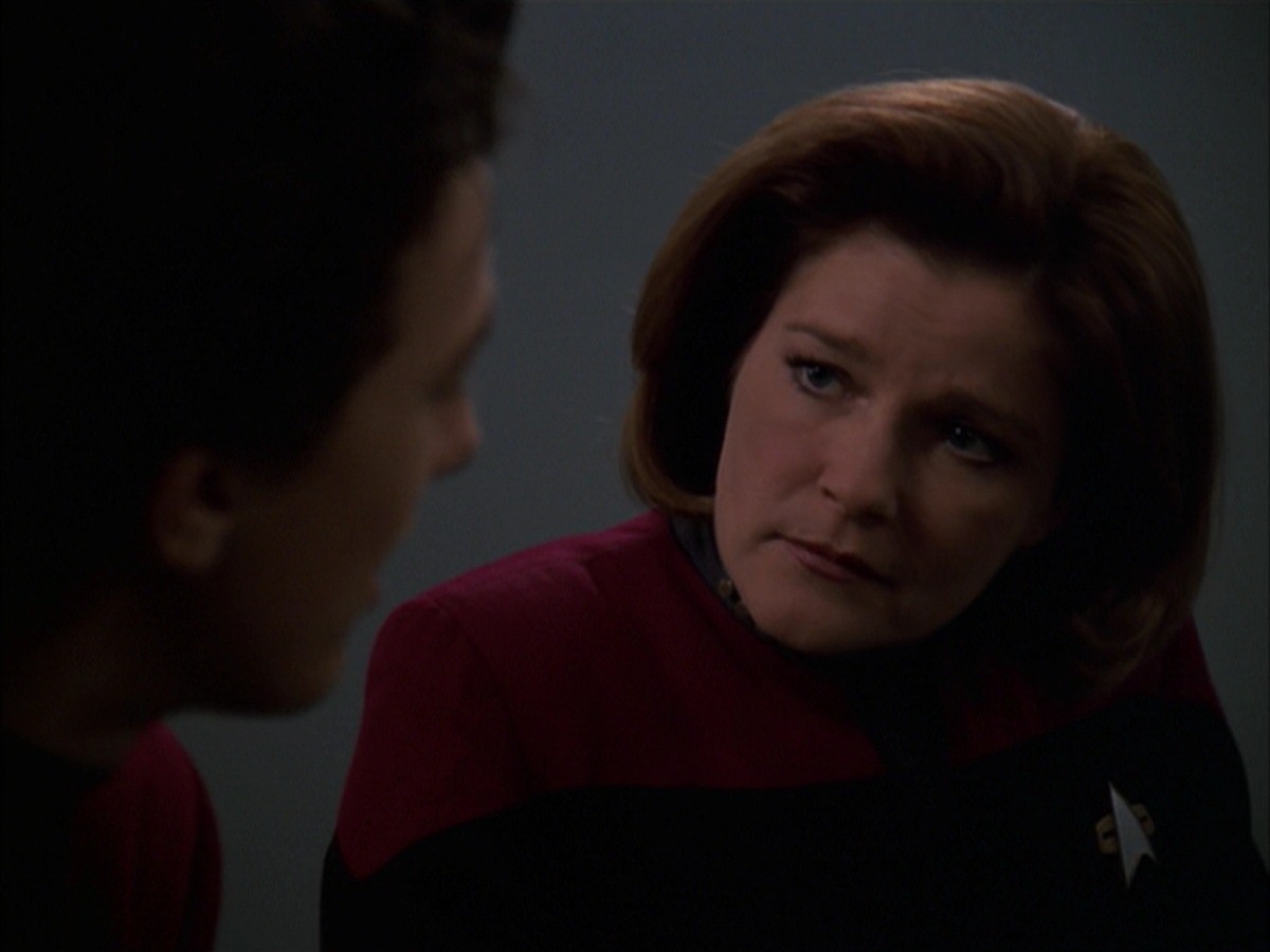 extant_StarTrek_VOY_7x19-Q2_2397.jpg
