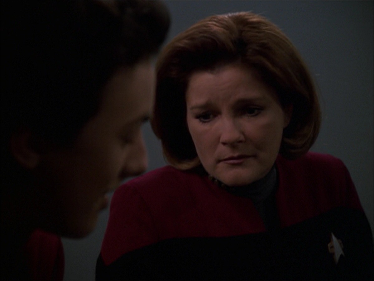 extant_StarTrek_VOY_7x19-Q2_2408.jpg