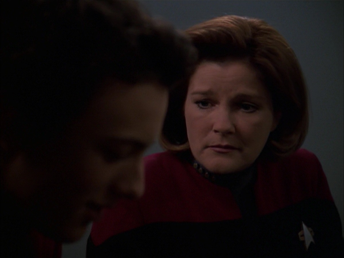 extant_StarTrek_VOY_7x19-Q2_2410.jpg