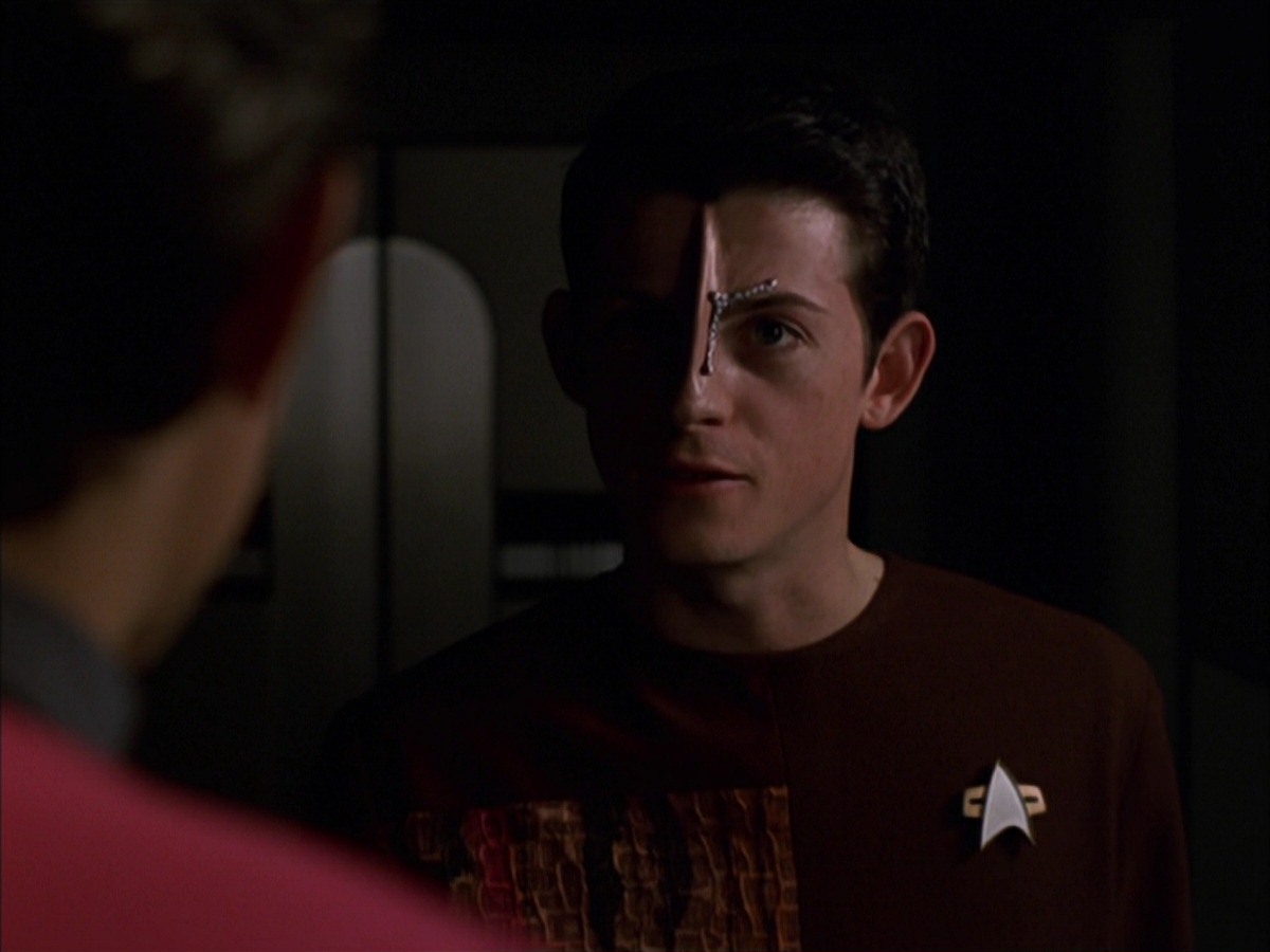 extant_StarTrek_VOY_7x19-Q2_2524.jpg