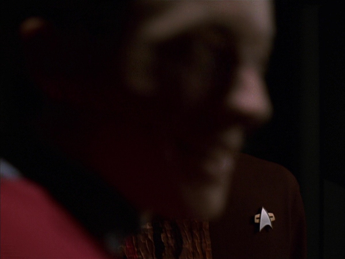 extant_StarTrek_VOY_7x19-Q2_2529.jpg