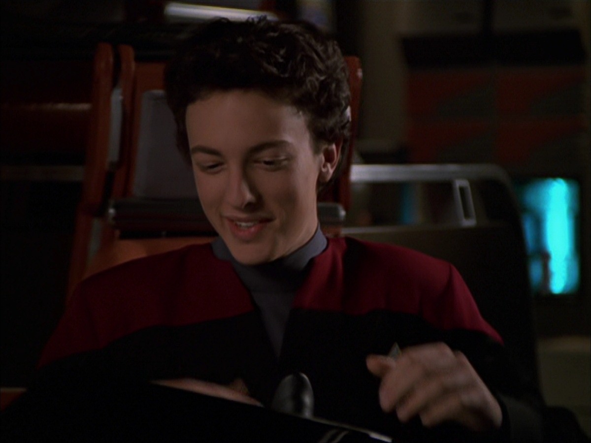 extant_StarTrek_VOY_7x19-Q2_2589.jpg