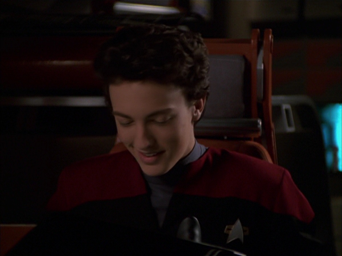 extant_StarTrek_VOY_7x19-Q2_2595.jpg