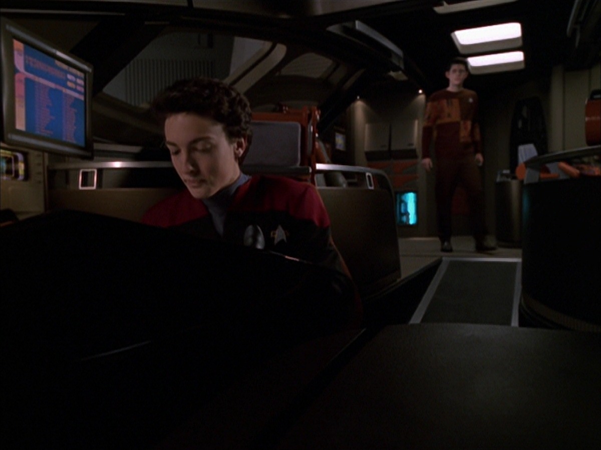 extant_StarTrek_VOY_7x19-Q2_2623.jpg