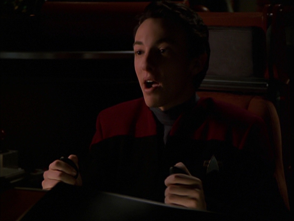 extant_StarTrek_VOY_7x19-Q2_2660.jpg