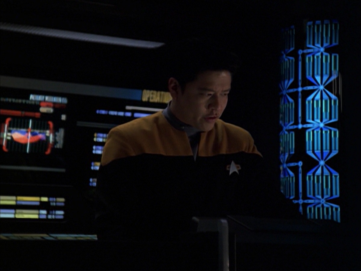 extant_StarTrek_VOY_7x19-Q2_2679.jpg