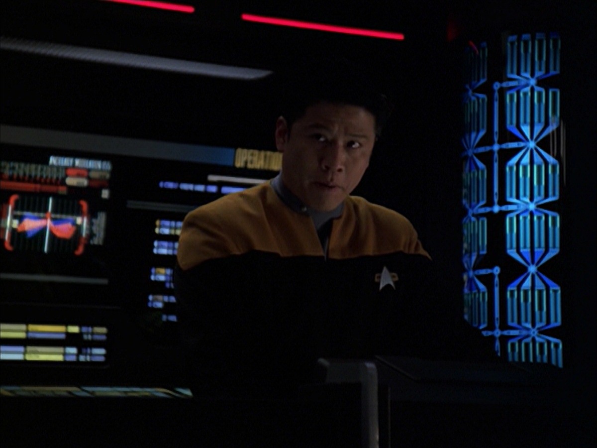 extant_StarTrek_VOY_7x19-Q2_2681.jpg