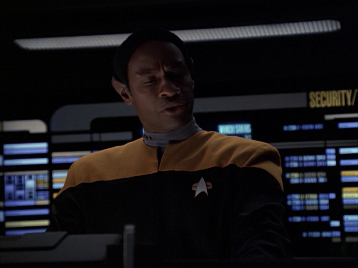 extant_StarTrek_VOY_7x19-Q2_2683.jpg
