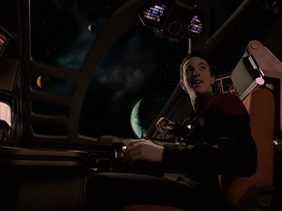 extant_StarTrek_VOY_7x19-Q2_2719.jpg