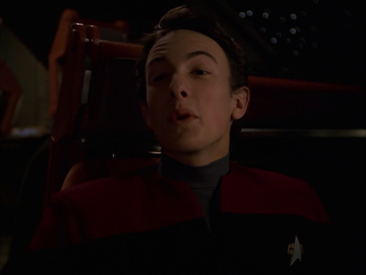 extant_StarTrek_VOY_7x19-Q2_2781.jpg