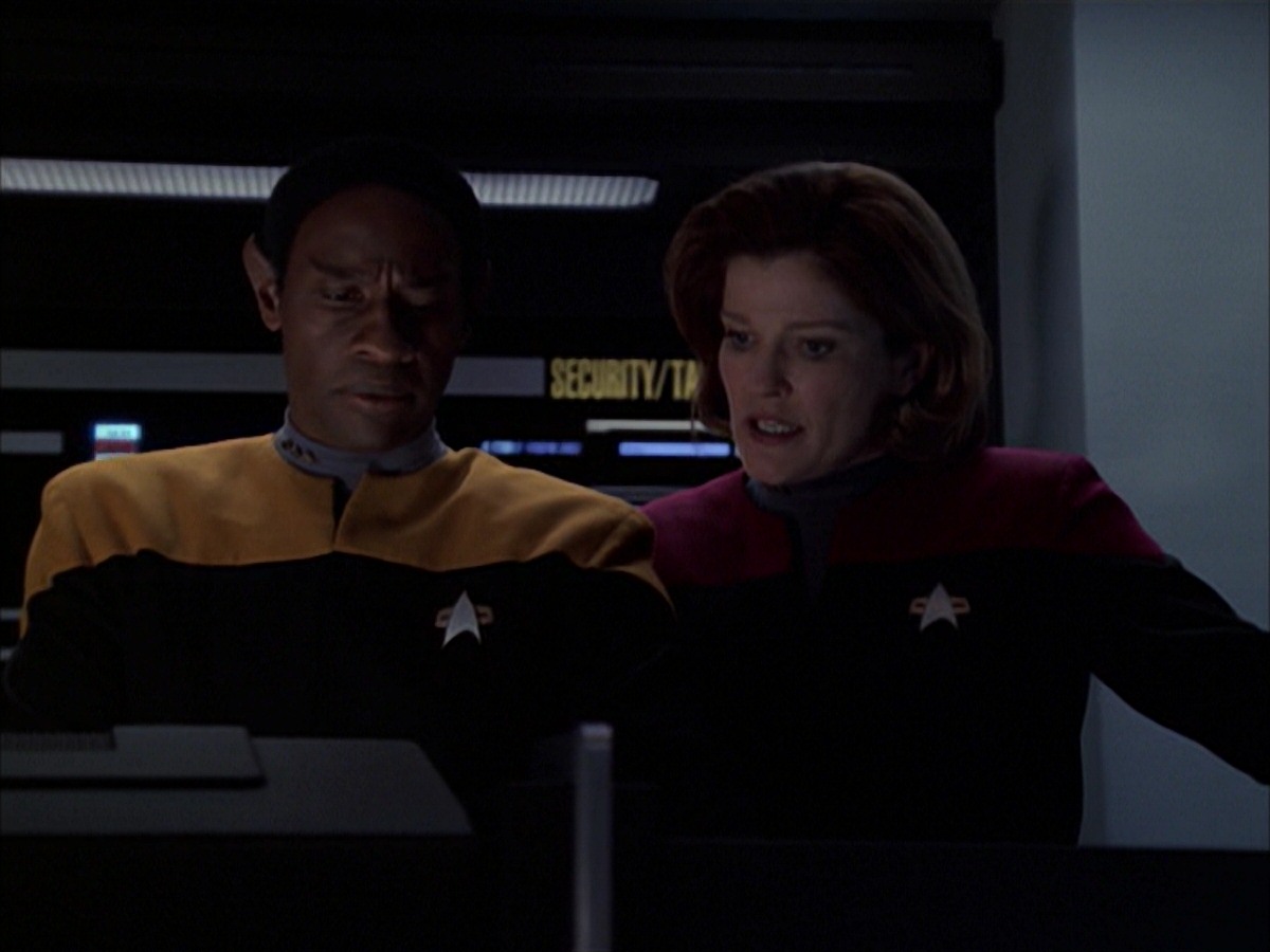 extant_StarTrek_VOY_7x19-Q2_2888.jpg