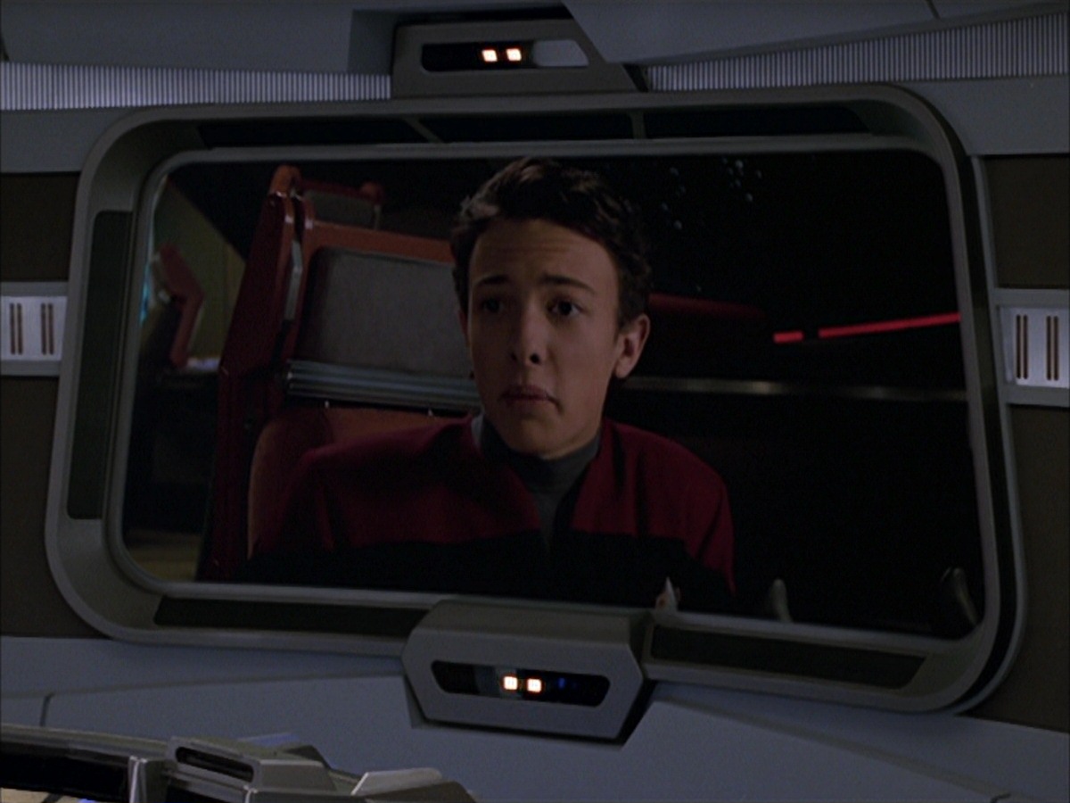 extant_StarTrek_VOY_7x19-Q2_2898.jpg