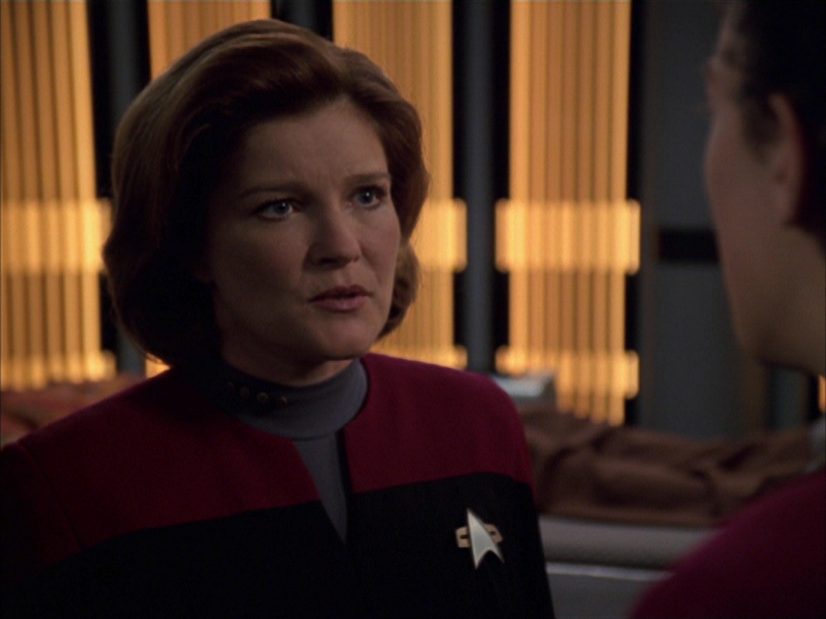 extant_StarTrek_VOY_7x19-Q2_2998.jpg