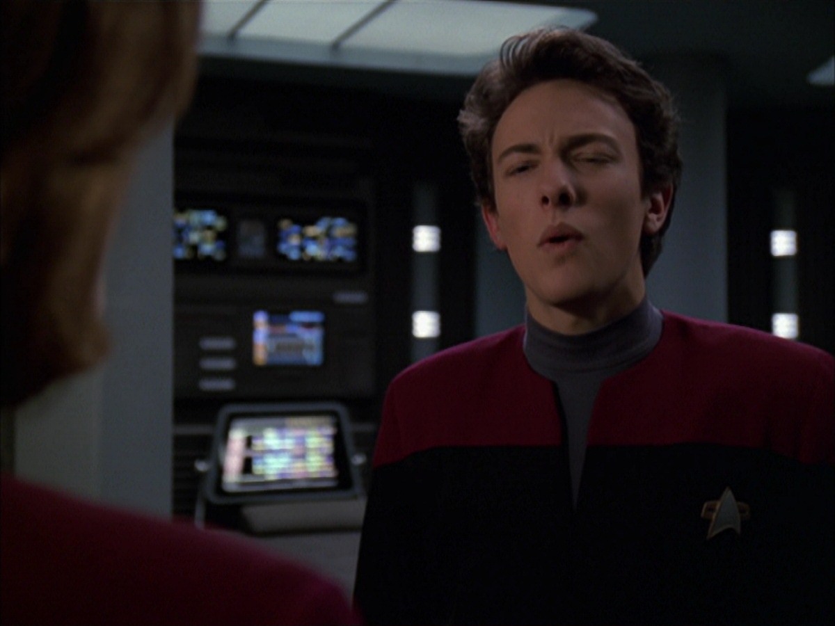 extant_StarTrek_VOY_7x19-Q2_3014.jpg