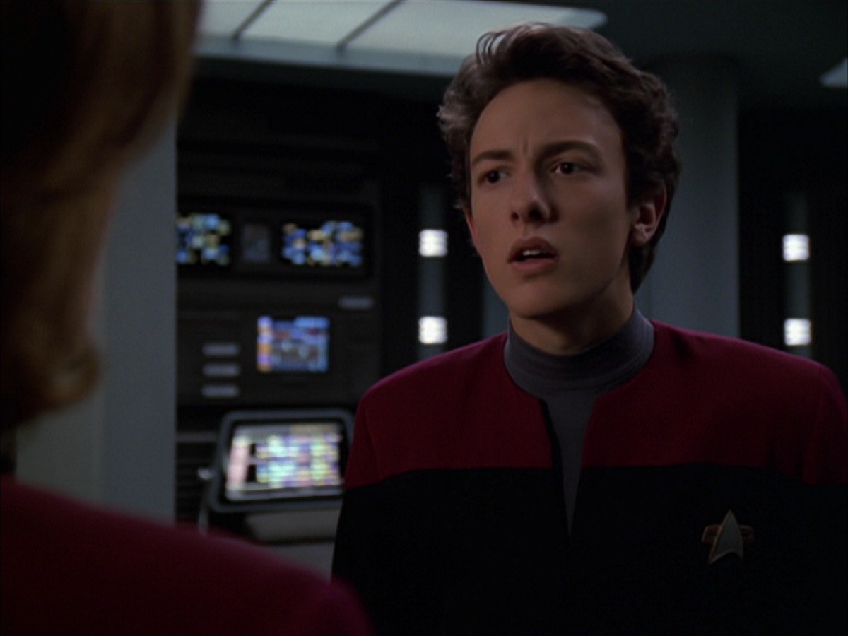extant_StarTrek_VOY_7x19-Q2_3018.jpg