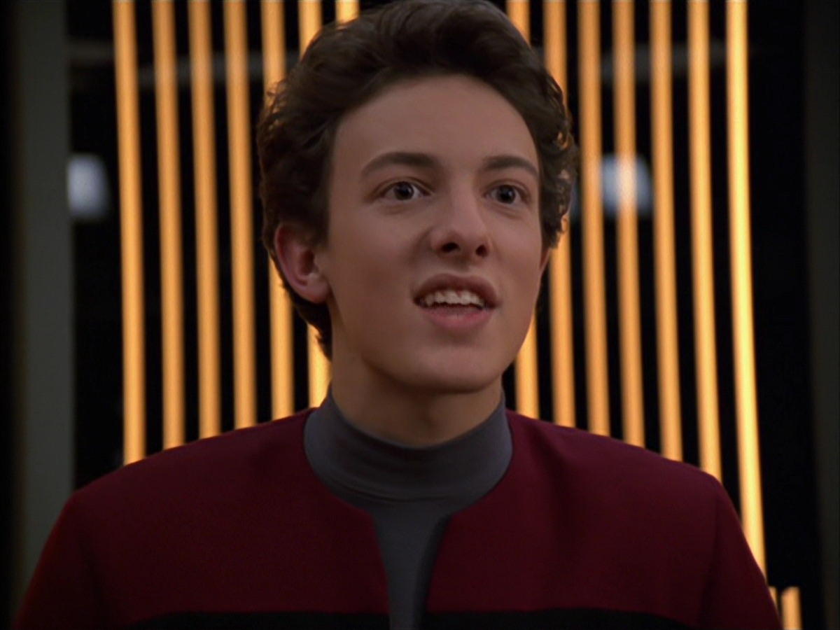 extant_StarTrek_VOY_7x19-Q2_3074.jpg