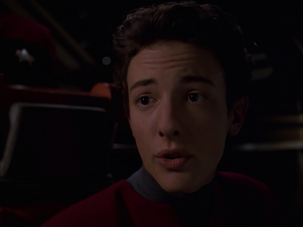 extant_StarTrek_VOY_7x19-Q2_3100.jpg