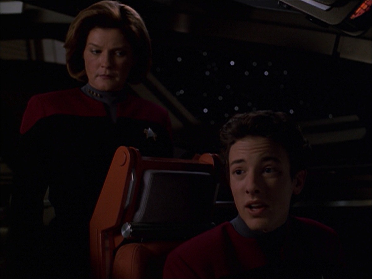 extant_StarTrek_VOY_7x19-Q2_3115.jpg