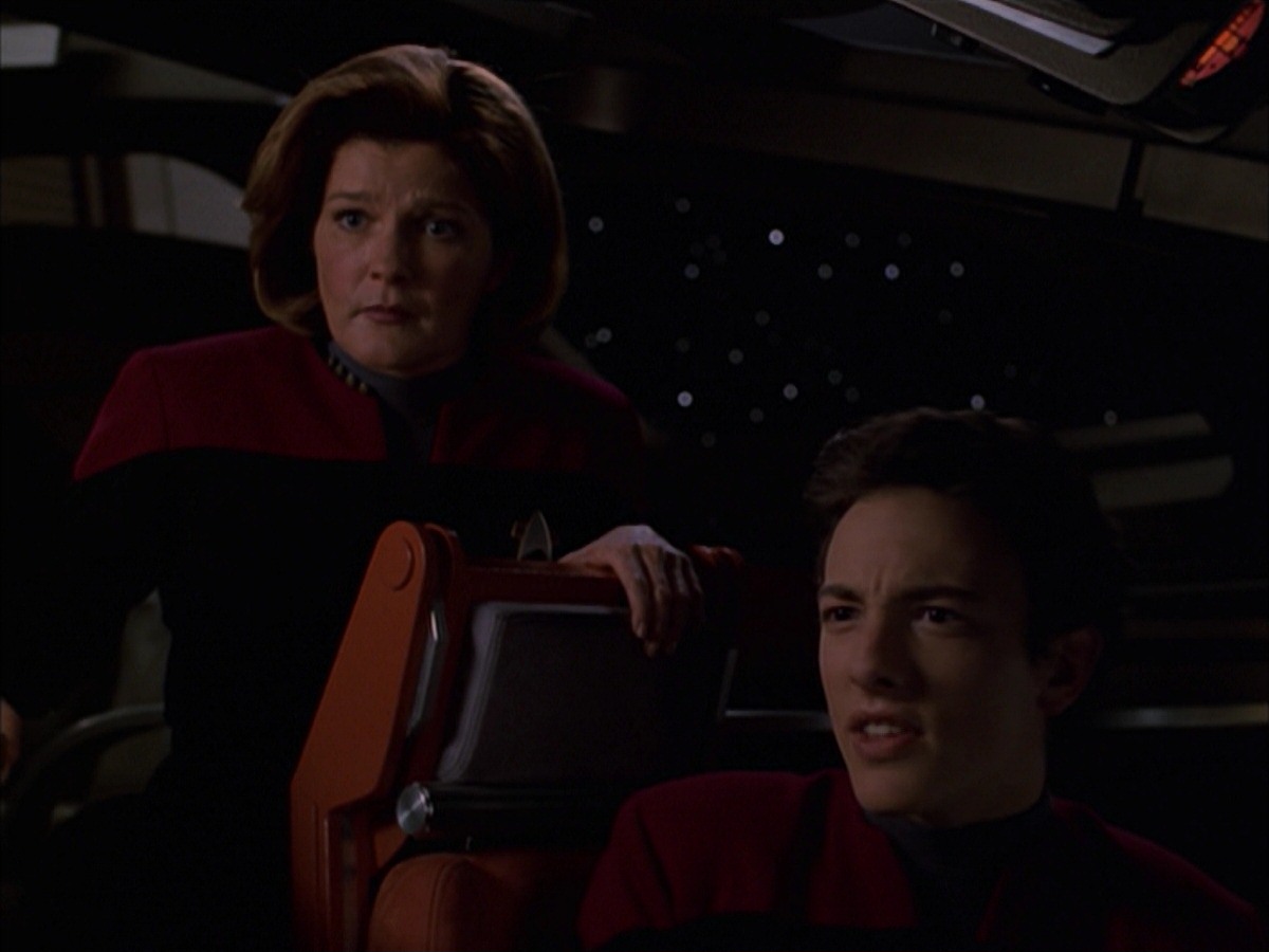 extant_StarTrek_VOY_7x19-Q2_3155.jpg